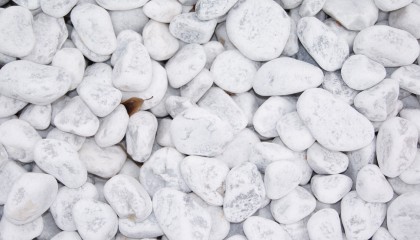 Marmor – Carrara weiß Kies 30-60mm
