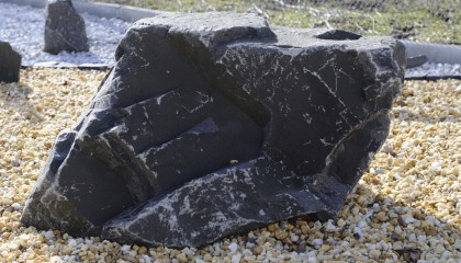 Findling – Basalt schwarz 0,1 – 1,5 Tonnen