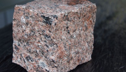 Pflastersteine – Granit Vanga rot 8x11cm