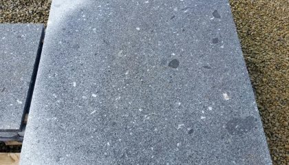 Natursteinplatten Granit grau-blau Europa