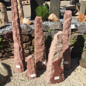 Findling – Obelisk Sandi