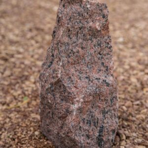 Zierstein – Vanga rot Miniobelisk 20-40cm